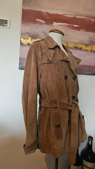 Trench de Piel Marrón