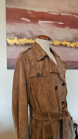 Trench de Piel Marrón