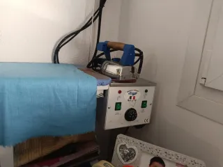 Plancha profesional y tabla de planchar