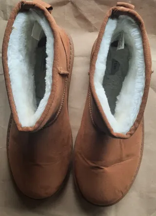 Botas Lefties tipo Ugg marrones