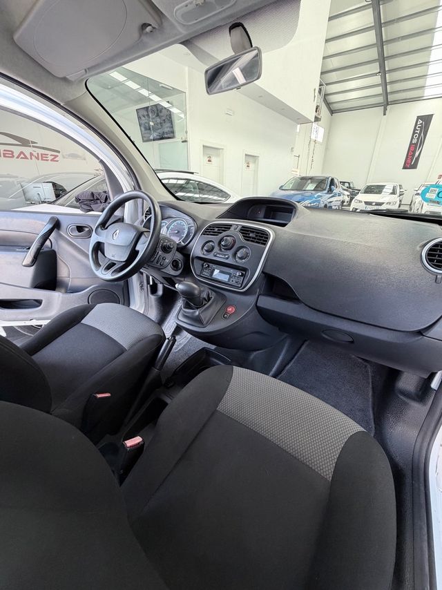 Renault Kangoo Z.E. Renault Kangoo Z.E. Maxi Z.E. 5 plazas
