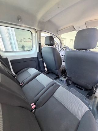 Renault Kangoo Z.E. Renault Kangoo Z.E. Maxi Z.E. 5 plazas