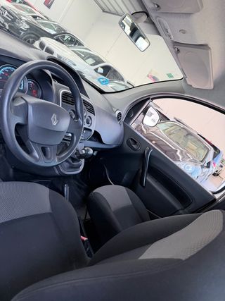 Renault Kangoo Z.E. Renault Kangoo Z.E. Maxi Z.E. 5 plazas
