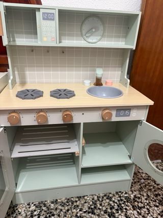 Cocina de madera para niños