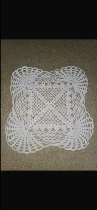 Centrino uncinetto nuovo