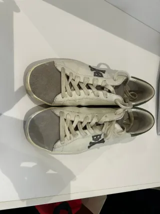 Zapatillas Scalpers Blancas y Grises