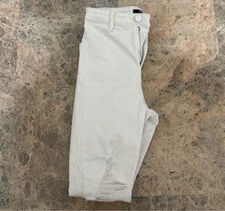 Jeans blancos rotos