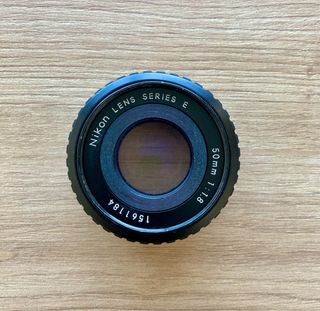 Objetivo Nikon Lens Series E 50mm 1:1.8. Reparar.