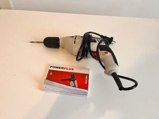 Taladro Powerplus con broca
