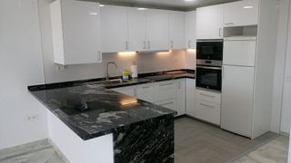 Piso en alquiler en Torrequebrada en Benalmádena