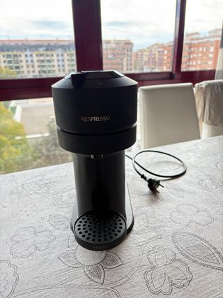 Cafetera Nespresso Negra