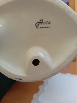 Figura Ángel Decorativa Dorada y Blanca