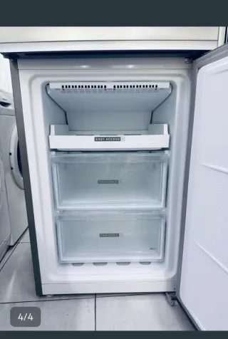 Nevera Whirlpool plateada