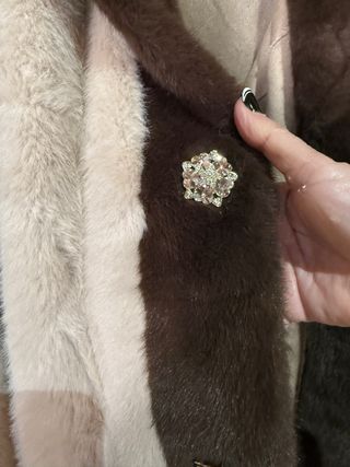 Chaquetón imitación visón con capucha