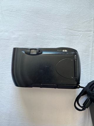 Lote 2 Cámaras Kodak: Ektra 12 y Advantix 2000