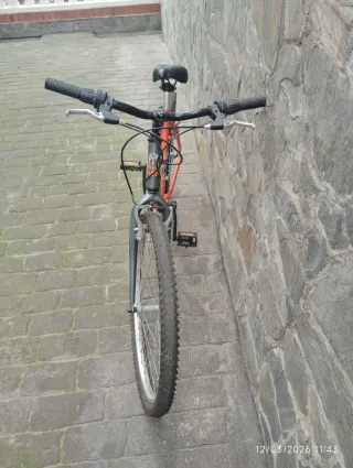 Bicicleta Naranja Usada Pocas Veces