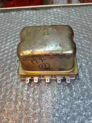 Regulador Corriente Seat 127