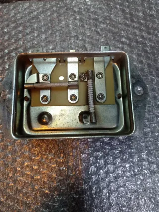 Regulador Corriente Seat 127