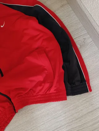 Chaqueta Nike Vintage 90s Roja y Negra
