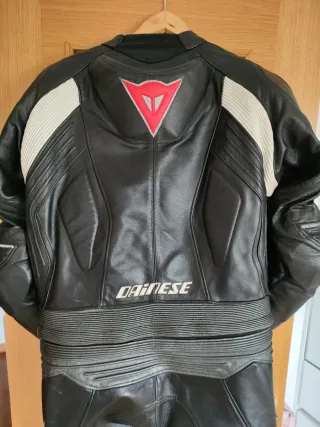 Mono de cuero Dainese