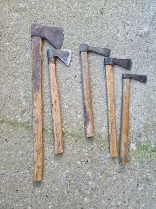 Colección de 5 hachas antiguas