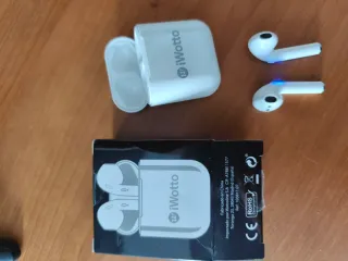 Auriculares iWotto Blancos Nuevos