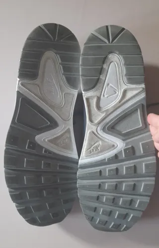 Zapatillas Nike Atsuma Grises y Blancas