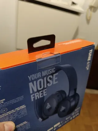 Auriculares JBL Tune 670 NC Bluetooth