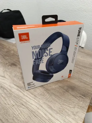 Auriculares JBL Tune 670 NC Bluetooth