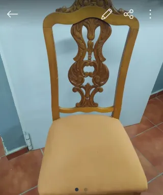 Juego de 4 sillas de madera