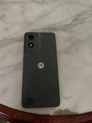 Motorola Moto E14 Negro con Caja