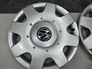 Tapacubos Volkswagen originales para llantas R16