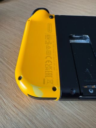 Nintendo Switch Morado y Amarillo