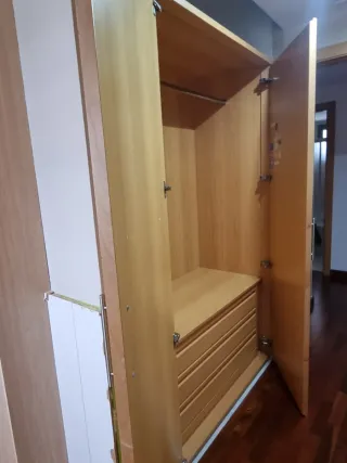 Armario empotrado de madera