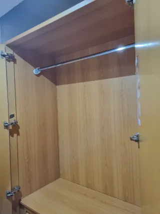 Armario empotrado de madera