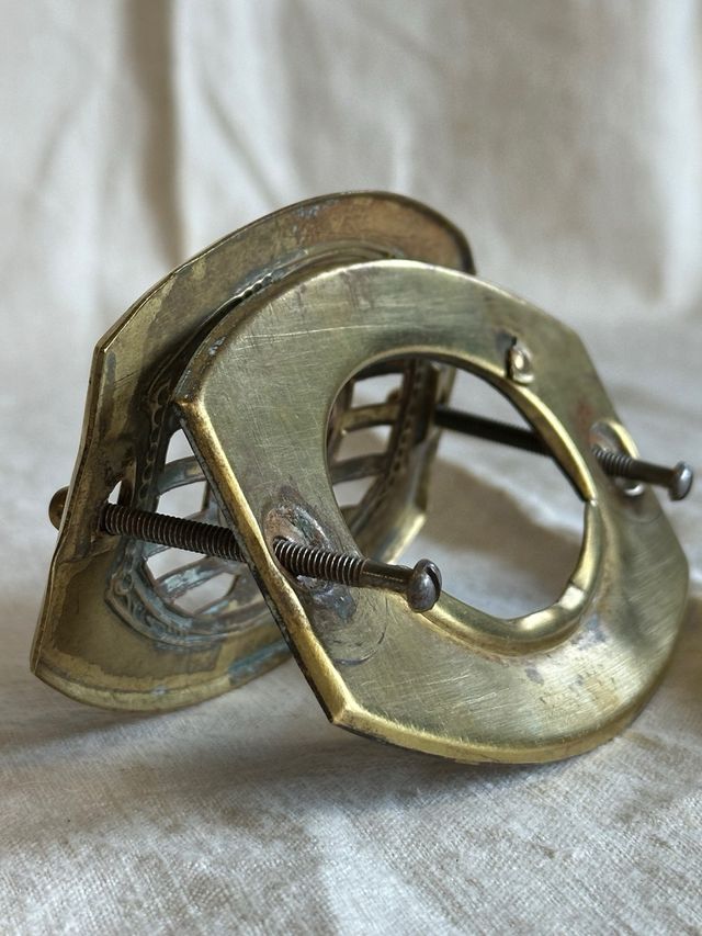 Antigua mirilla modernista