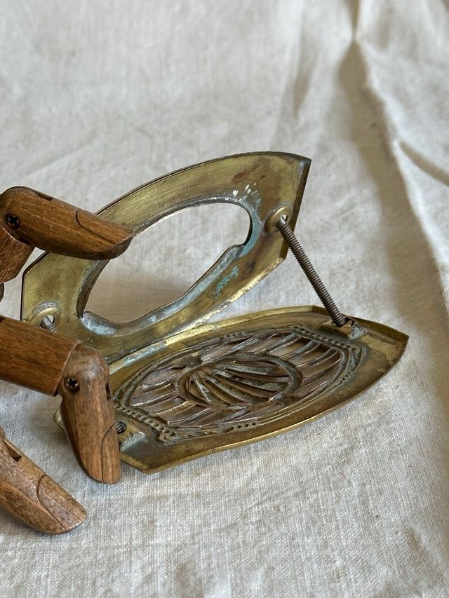 Antigua mirilla modernista