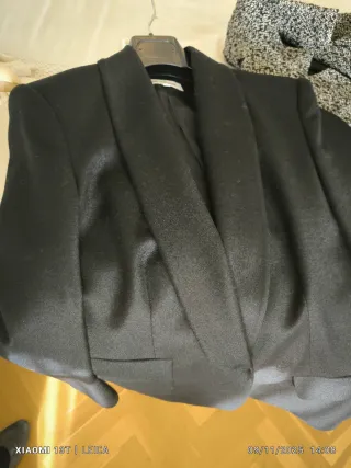 Chaqueta Angel Schlesser Negra Elegante