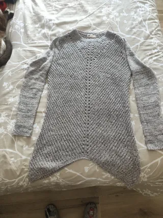 Jersey H&M Gris y Blanco Talla M
