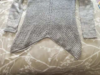 Jersey H&M Gris y Blanco Talla M