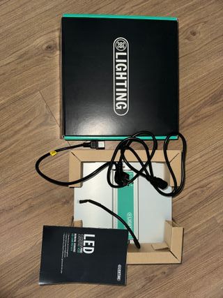 Panel LED de espectro completo 150W, 3000K (322d)