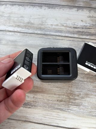 Caricatore GoPro + 2 Batterie Enduro