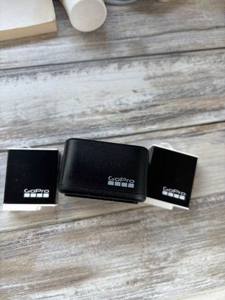Caricatore GoPro + 2 Batterie Enduro