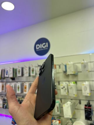 iPhone 16 Pro Max 256GB Negro seminuevo