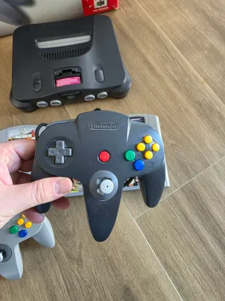 Nintendo 64 Consola + 6 Juegos + 2 Mandos