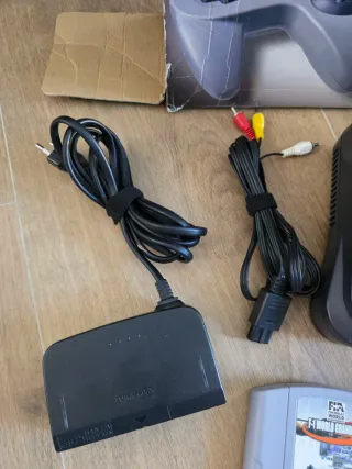 Nintendo 64 Consola + 6 Juegos + 2 Mandos