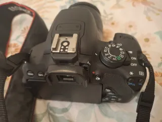 Canon EOS 700D Cámara Réflex Digital