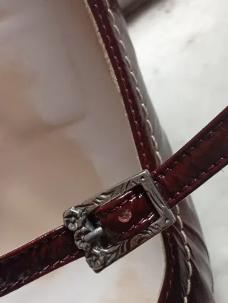 Scarpe rosse eleganti da donna