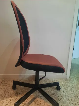Silla de oficina ergonómica