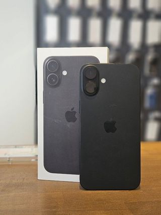 IPHONE 16 256GB NERO 96% BATTERIA